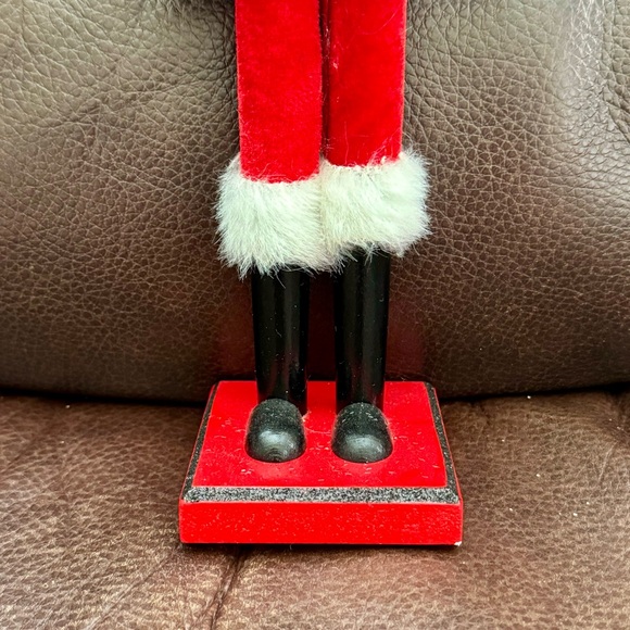 Jack Skellington Santa Claus Wooden Nutcracker - A Nightmare Before Christmas - Picture 2 of 13